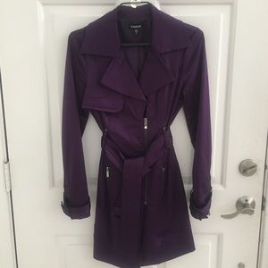 Bebe trench coat in berry / purple